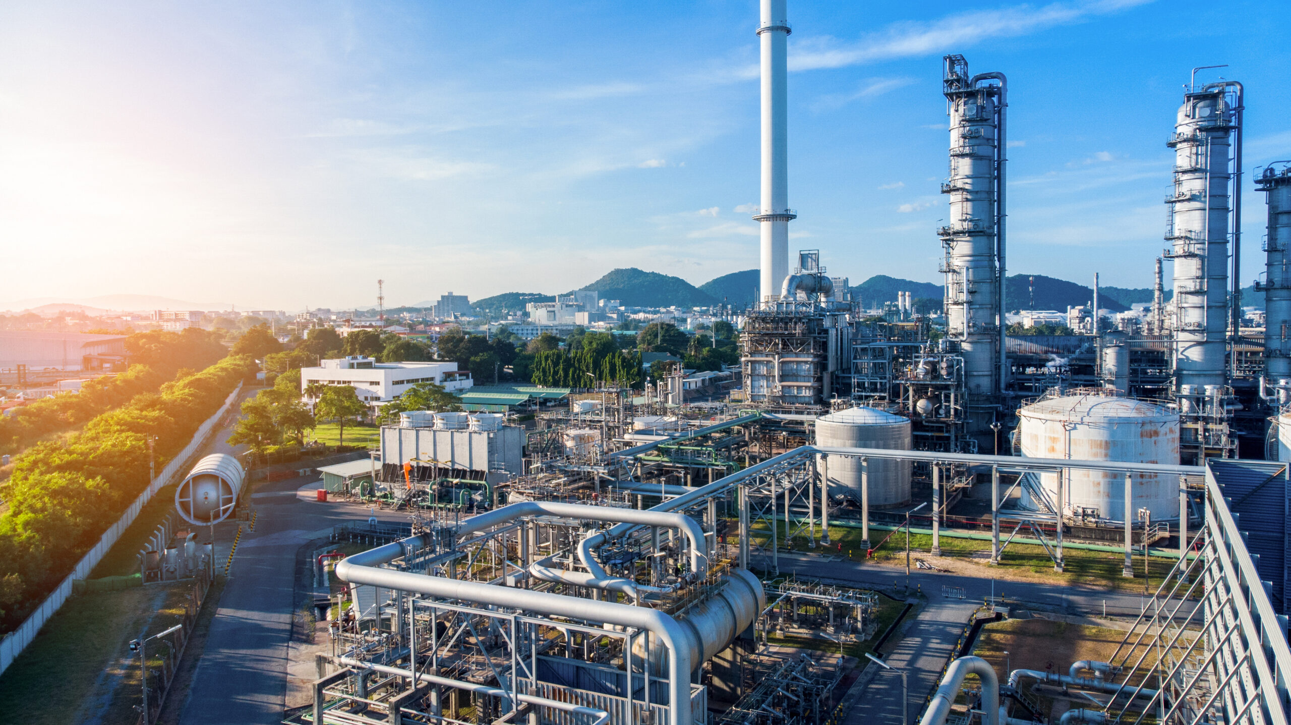 SUPPLY COMPREHENSIVE EQUIPMENTS AND SERVICES FOR REFINERY PLATFORMS SUPPLY COMPREHENSIVE EQUIPMENTS AND SERVICES FOR REFINERY PLATFORMS